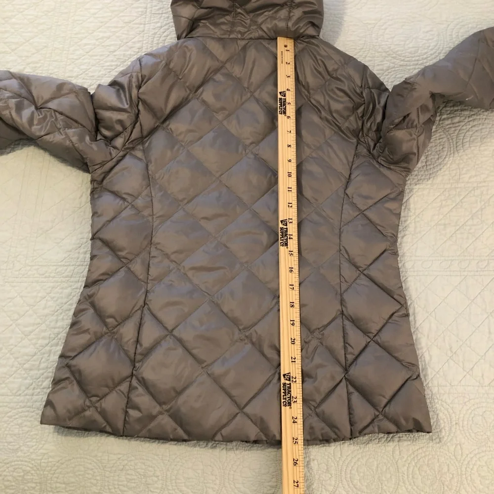 Lauren Ralph Lauren down hooded jacket. Size small. - Picture 14 of 16
